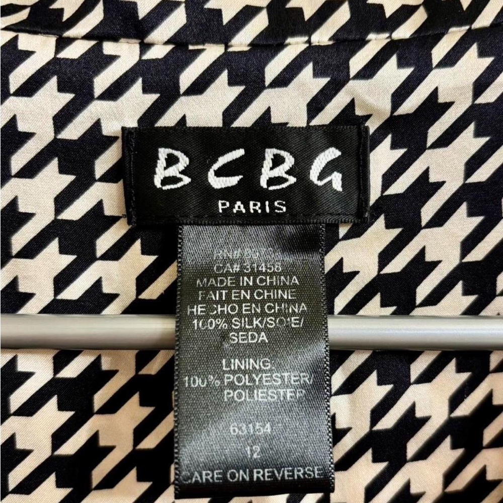 BCBG Paris 100% Silk Houndstooth dress - Picture 3 of 5